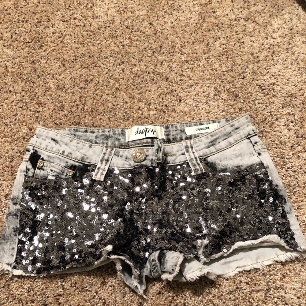 Day trip shorts